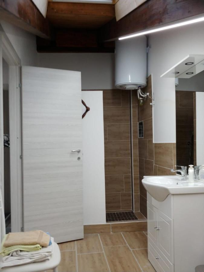 Camera Con Bagno Mirjana Cislago المظهر الخارجي الصورة